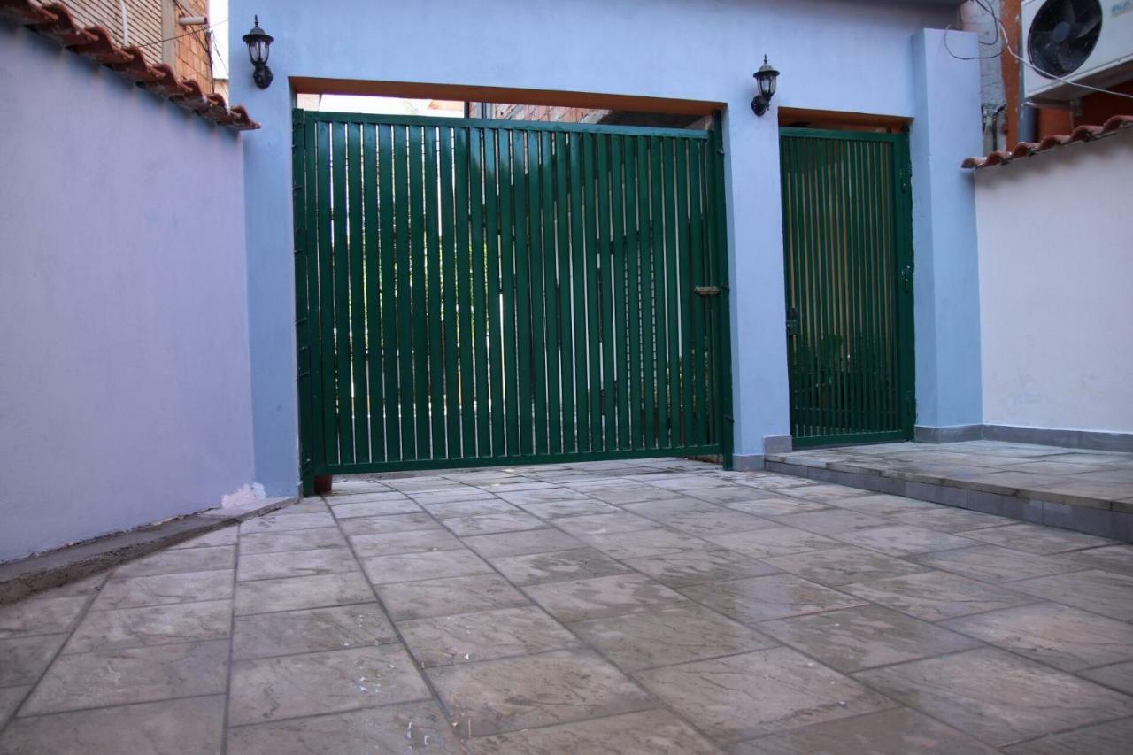 Eden Hostel Tirana Exterior photo